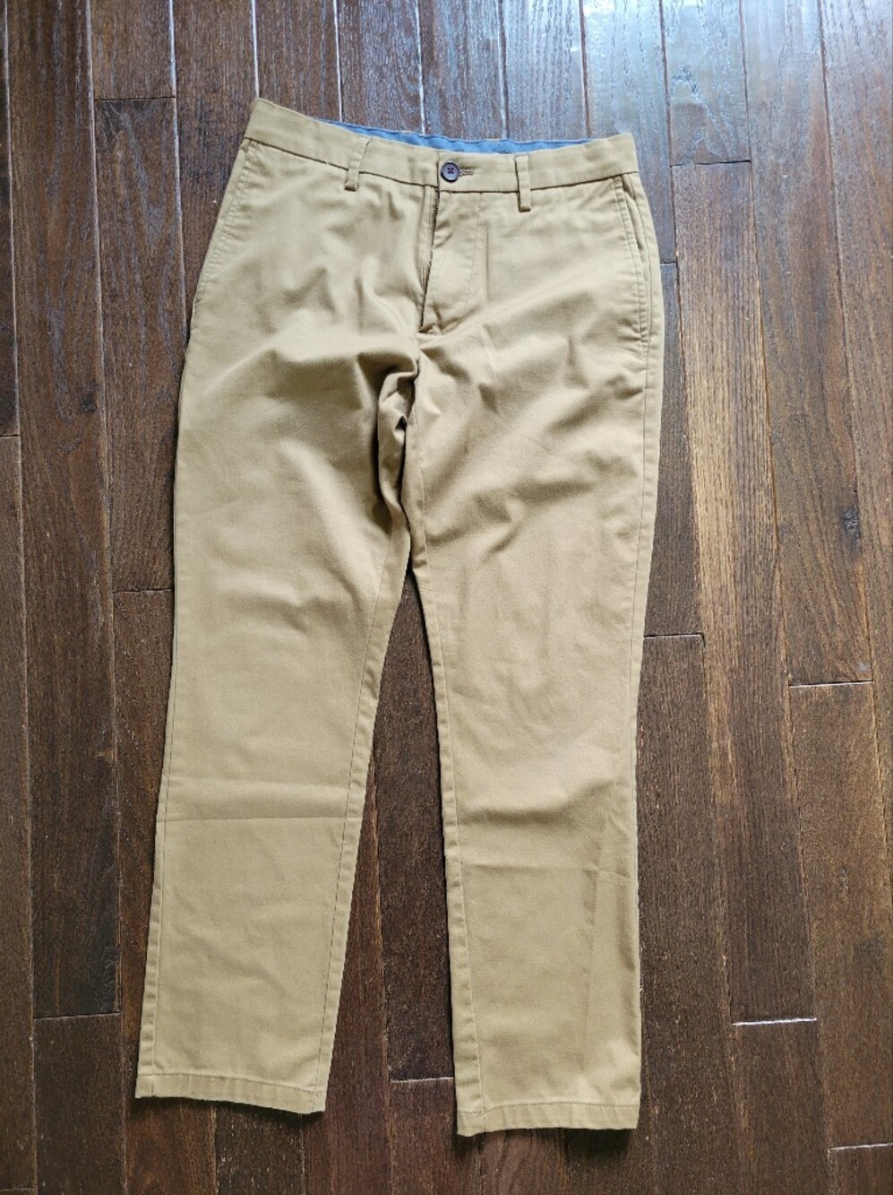 Old Navy 30x30 ultimate slim leg chino pants, great condition